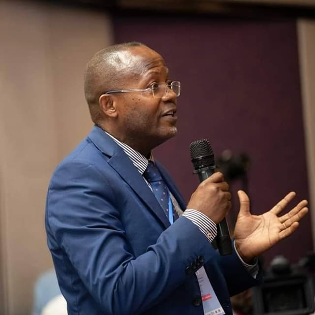 Professeur Docteur Antoine TSHIMPI WOLA YABA