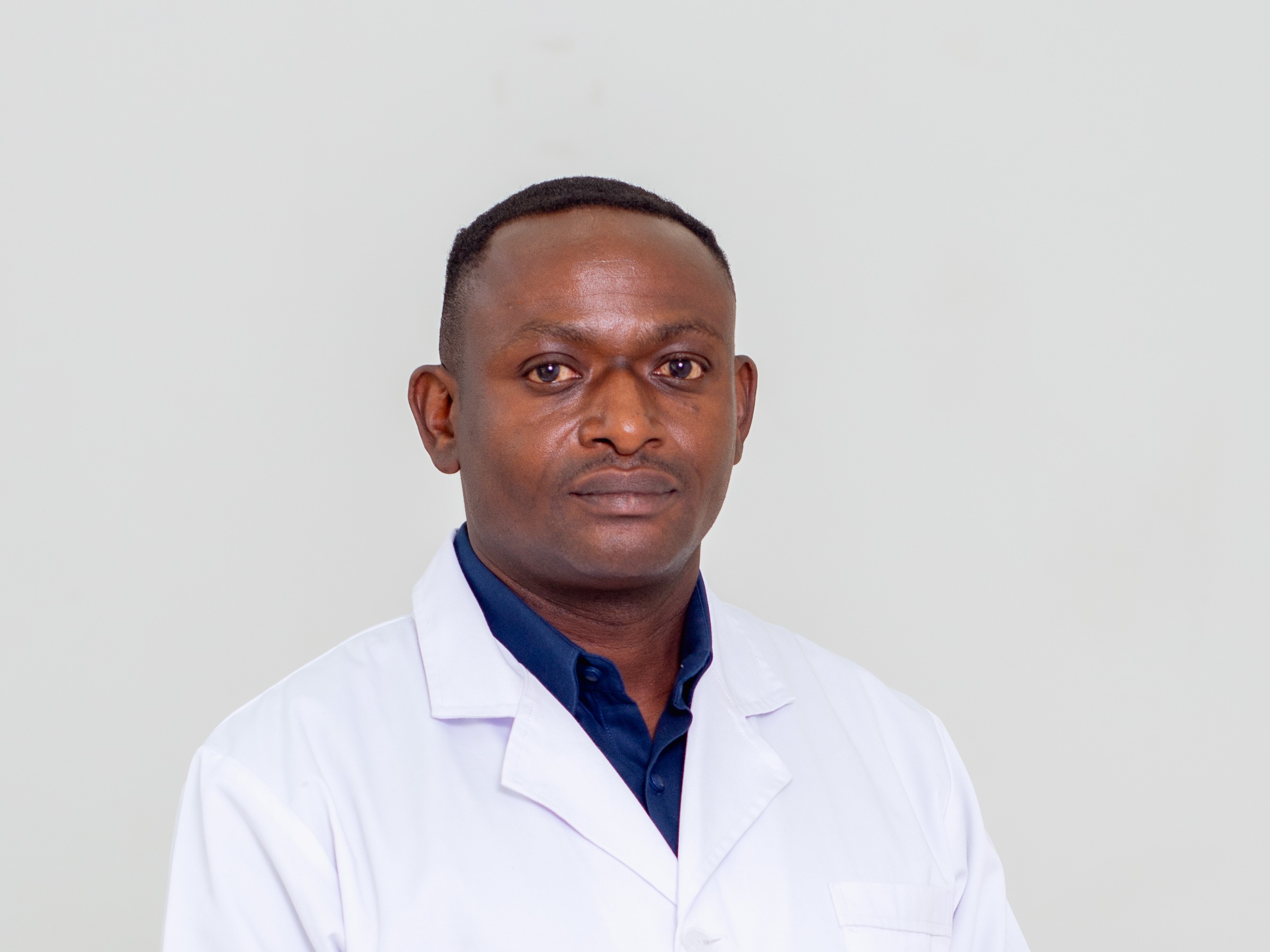 Dr. MVITA KAYIPU Luc