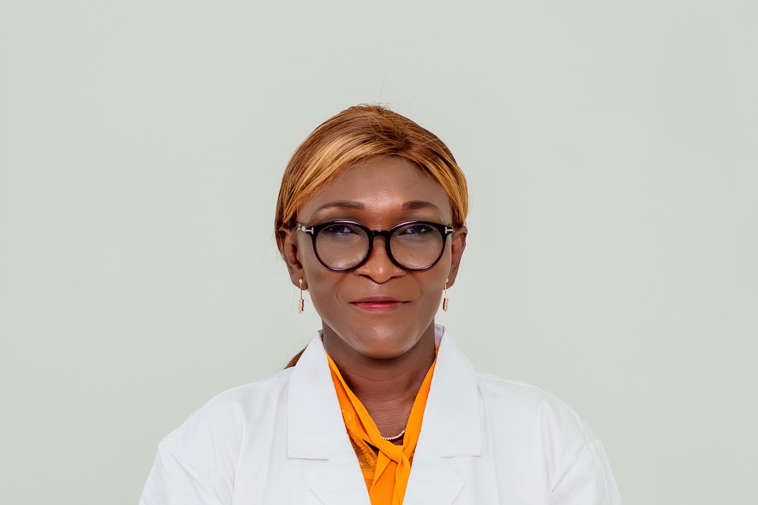 Dr. PEMBE NDJONDO Julie